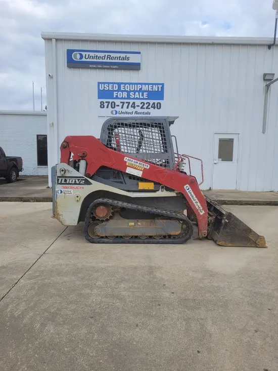 2017 Takeuchi TL10V2-R Track Loader