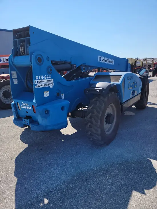 2015 Genie GTH-844 Forklift
