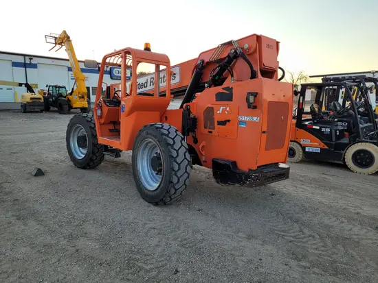 2015 SKYTRAK 6042 Forklift