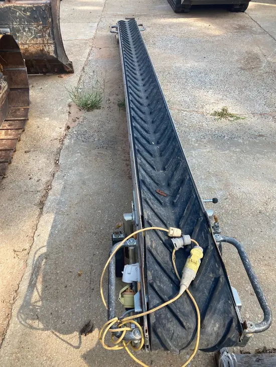 2018 LINKIT LKS300-5.5 Material Lift