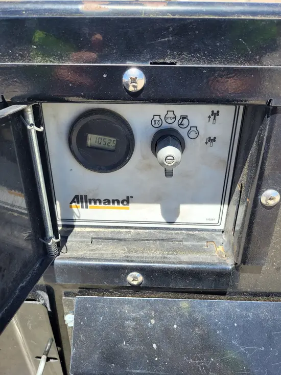 2018 Allmand NL-V Portable Work Light