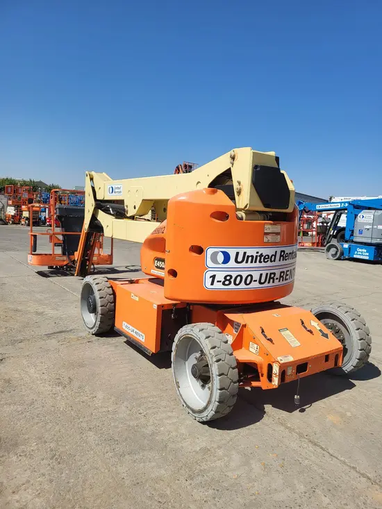 2016 JLG E450AJ Articulating Boom Lift