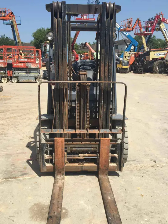 2013 Toyota 8FDU25 Warehouse Forklift