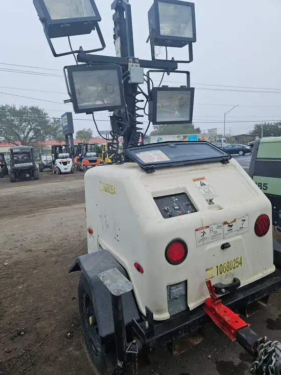 2017 Terex RL4 Towable Light Tower