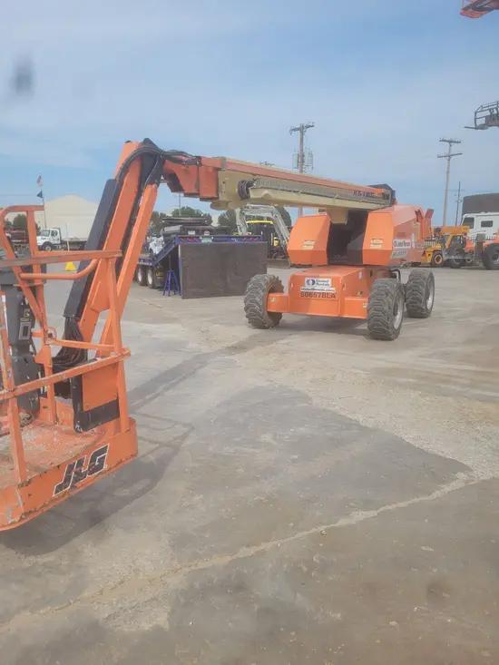 2017 JLG 660SJ Boom Lift