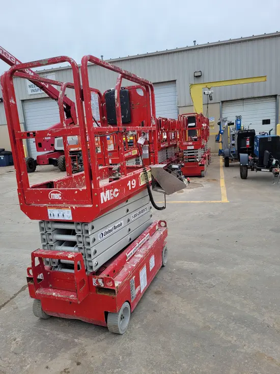 2018 MEC MICRO 19 Scissor Lift