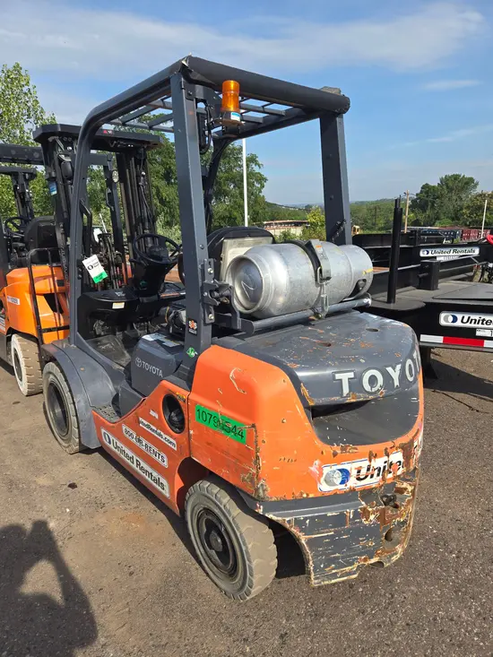 2018 Toyota 8FGU25 Warehouse Forklift