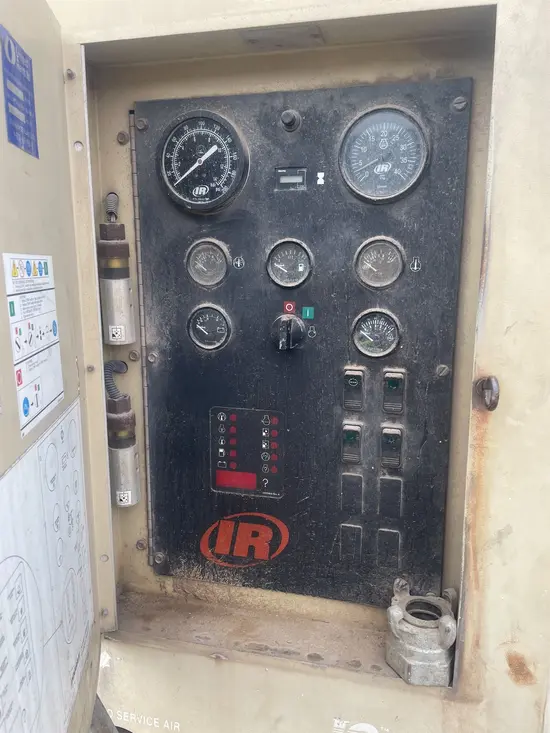 2011 Doosan HP1600WCU Air Compressor