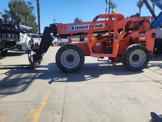 2016 SKYTRAK 6042 Forklift