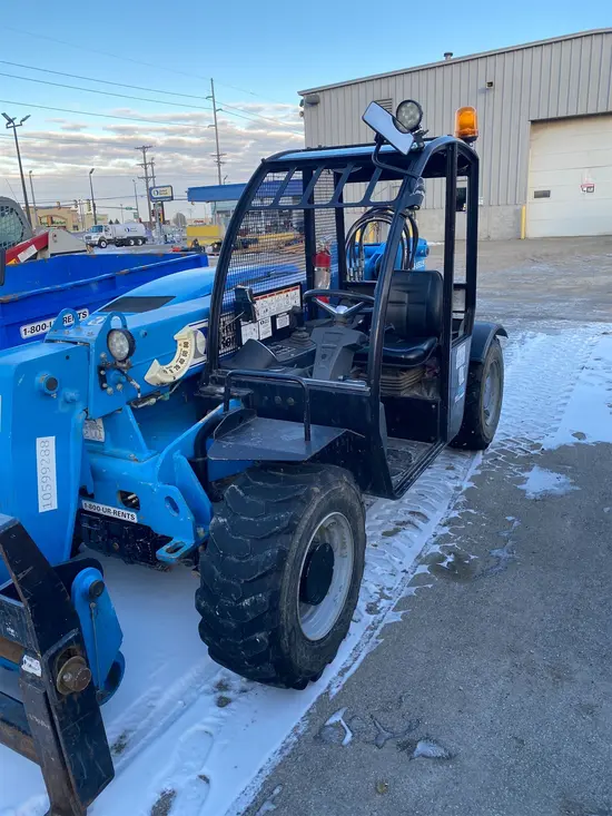 2017 Genie GTH-5519 Forklift