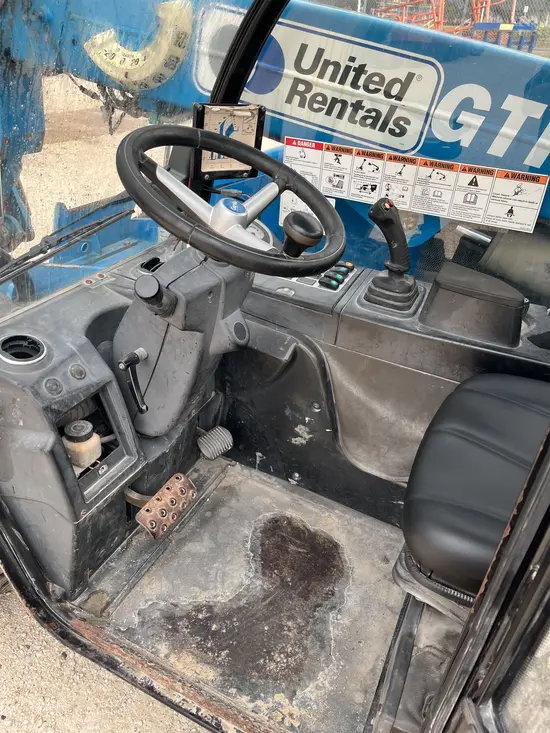 2017 Genie GTH-5519 Forklift
