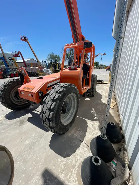2014 SKYTRAK 6042 Forklift