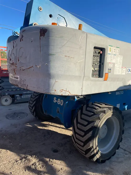 2014 Genie S-80 Boom Lift