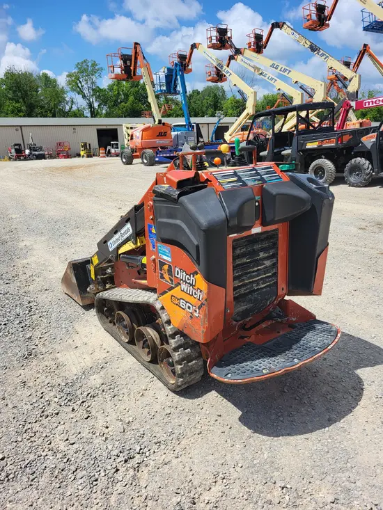 2019 Ditch Witch SK600 Track Loader