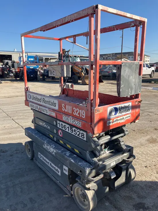 2017 Skyjack SJIII3219 Scissor Lift