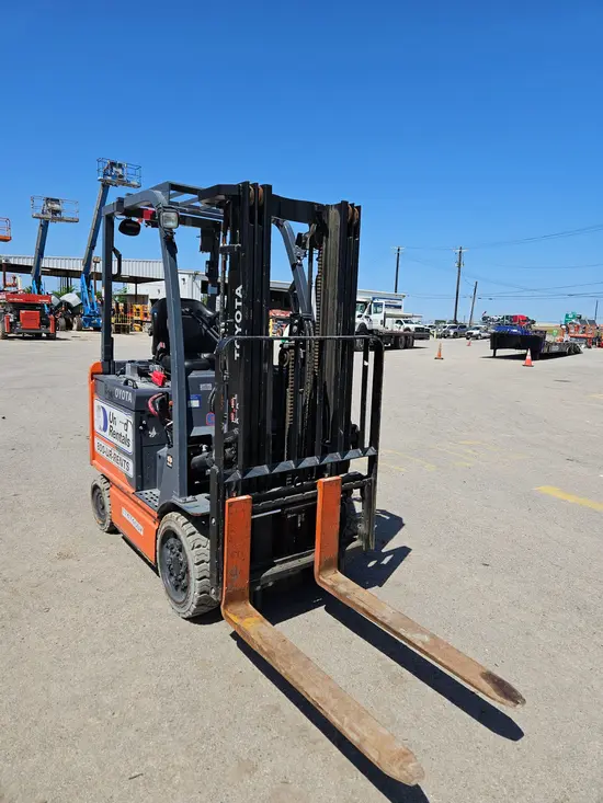 2022 Toyota 8FBCU25 Warehouse Forklift