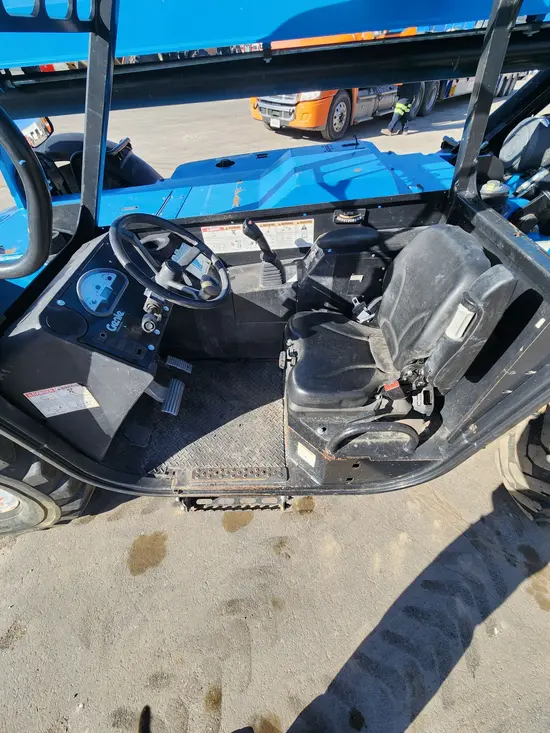 2016 Genie GTH-1056 Forklift