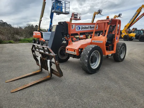 2016 SKYTRAK 6042 Forklift