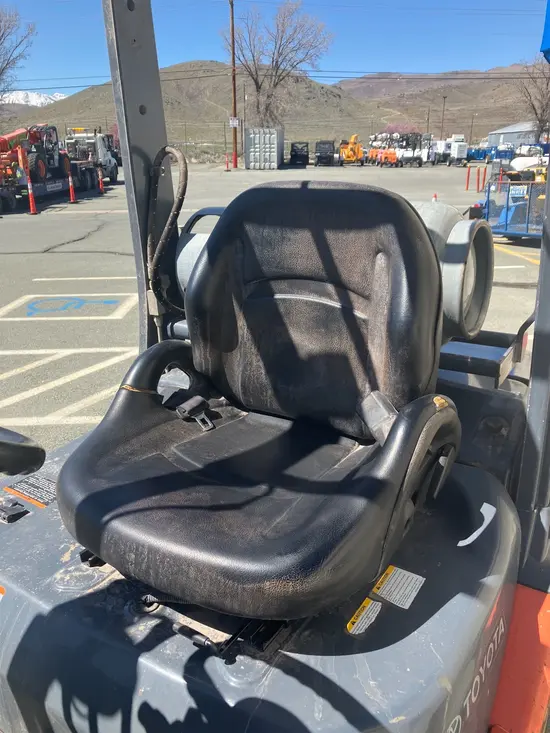 2018 Toyota 8FGU25 Warehouse Forklift
