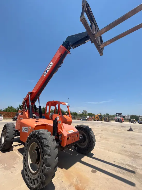 2015 SKYTRAK 6042 Forklift
