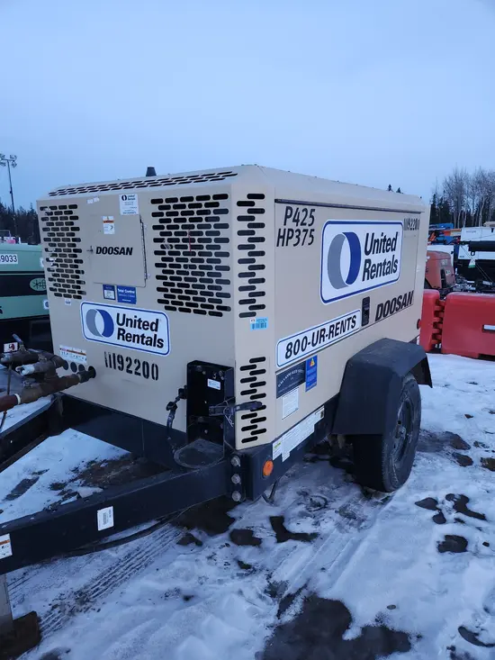 2021 Doosan P425/HP375WCU Air Compressor