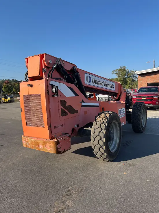 2014 SKYTRAK 8042 Forklift