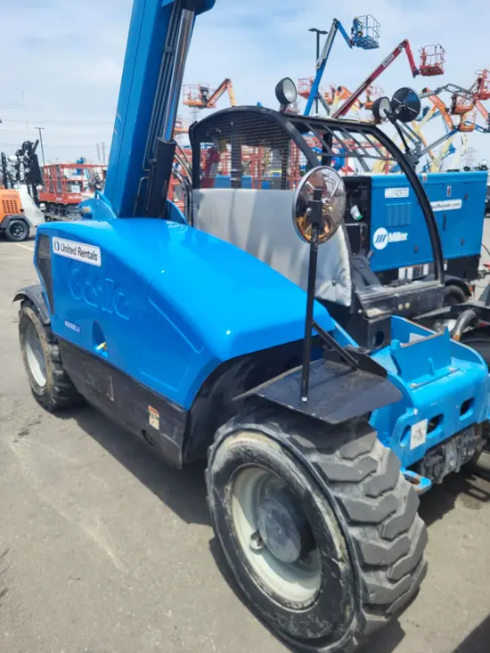 2017 Genie GTH-5519 Forklift