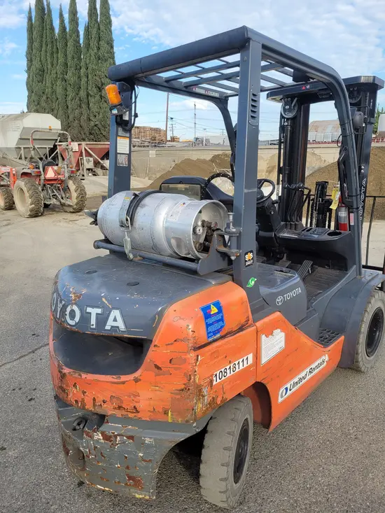 2018 Toyota 8FGU25 Warehouse Forklift