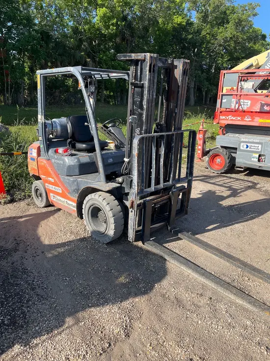 2019 Toyota 8FGU25 Warehouse Forklift