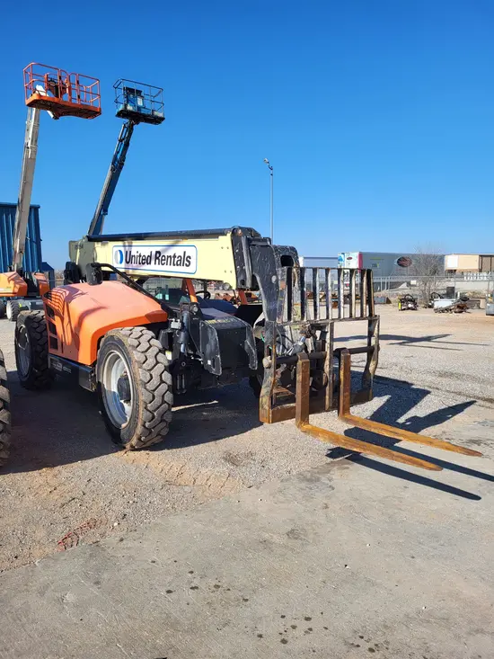 2016 JLG 642 Forklift