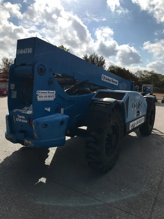 2015 Genie GTH-844 Forklift