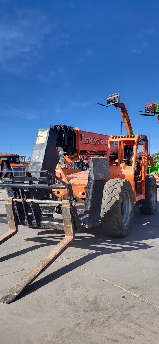 2016 SKYTRAK 10054 Forklift