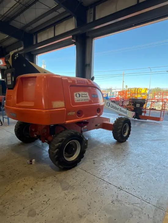 2013 JLG 400S Boom Lift