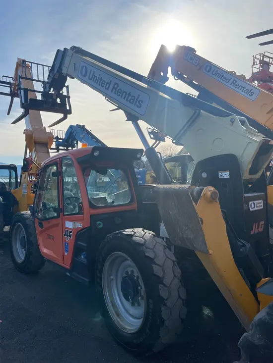 2016 JLG 642 Forklift