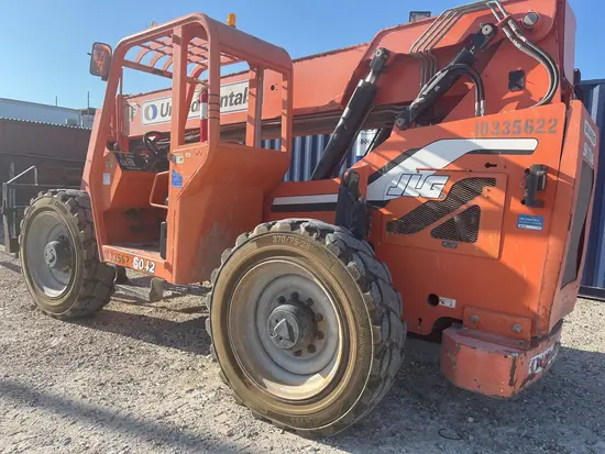 2015 SKYTRAK 6042 Forklift