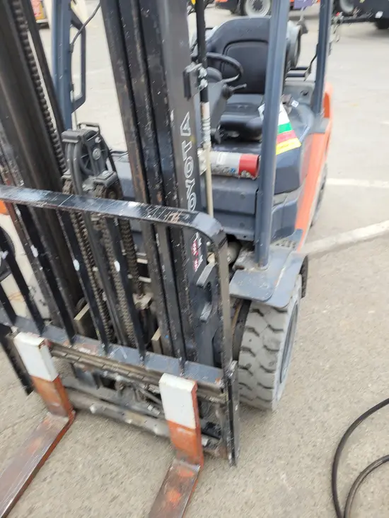 2017 Toyota 8FGU25 Warehouse Forklift