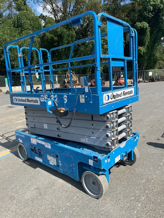 2016 Genie GS-3246 Scissor Lift