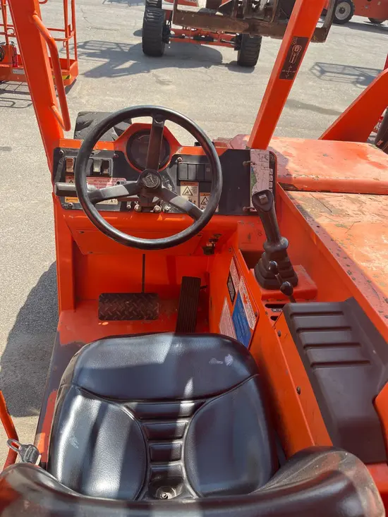 2016 SKYTRAK 8042 Forklift