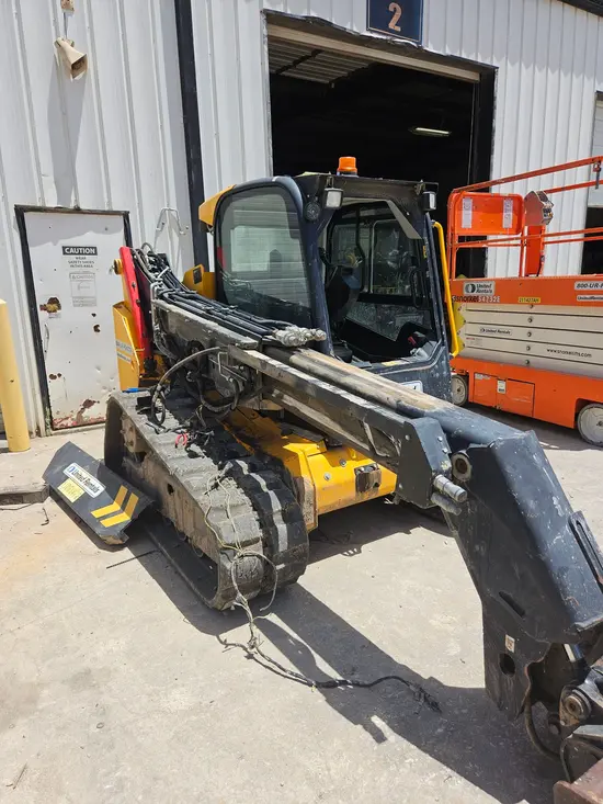 2020 JCB 3TS-8T Track Loader