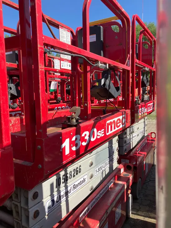 2017 MEC 1330SE Scissor Lift