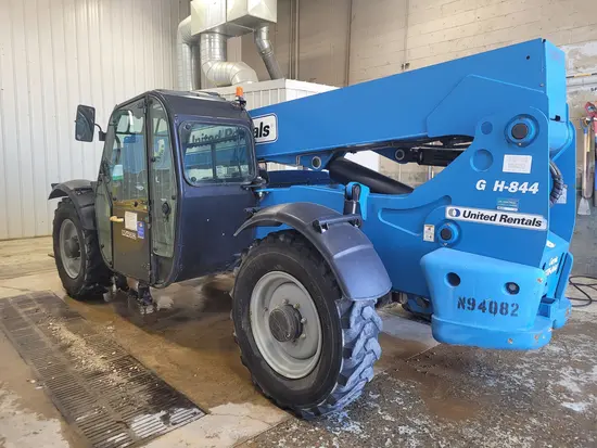 2016 Genie GTH-844D Forklift