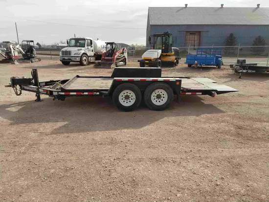 2015 Towmaster T-12DT Trailer