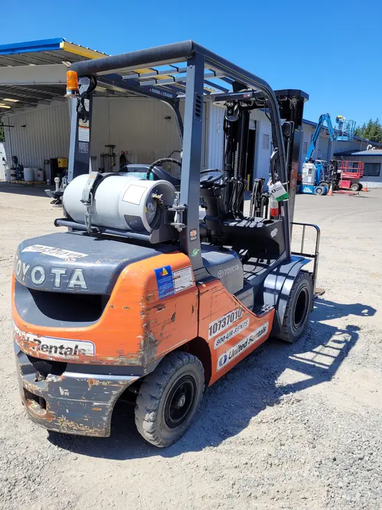 2018 Toyota 8FGU25 Warehouse Forklift