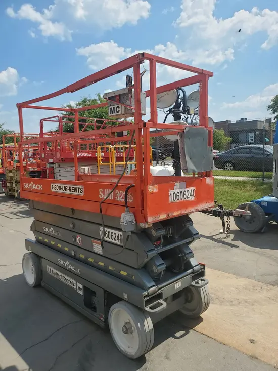 2017 Skyjack SJIII3226 Scissor Lift