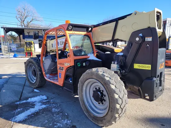2016 JLG 642 Forklift