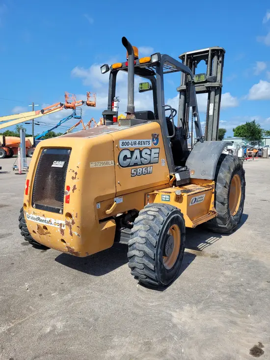2016 Case 586H Forklift