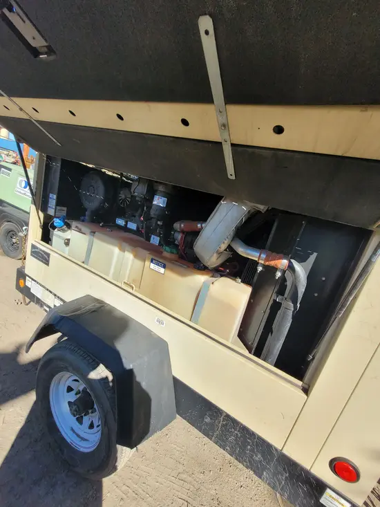 2017 Doosan P425/HP375WCUT4 Air Compressor