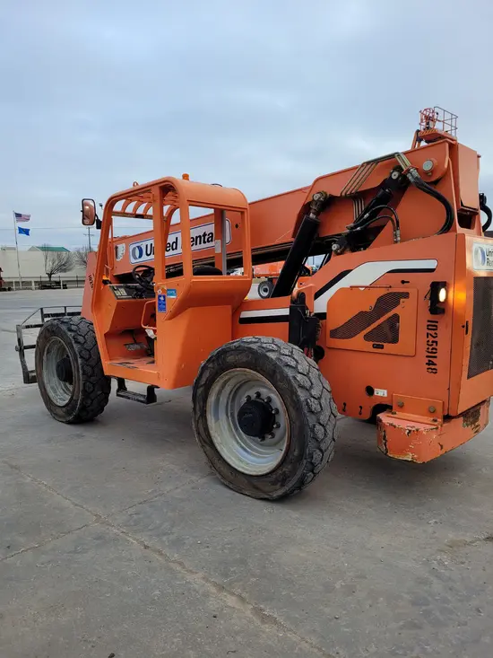 2014 SKYTRAK 6042 Forklift