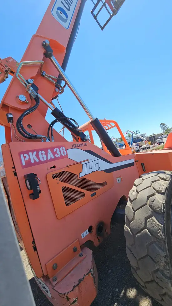 2015 SKYTRAK 6042 Forklift