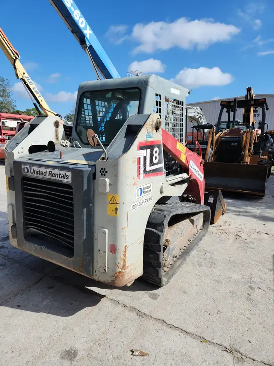 2018 Takeuchi TL8W Track Loader